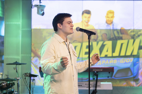 Александр Круг на сцене
