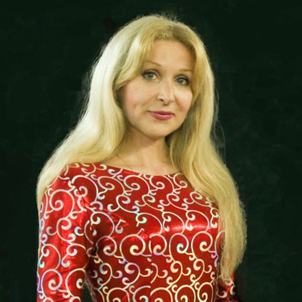 О биографии Алены Герасимовой и даже ее возрасте известно мало