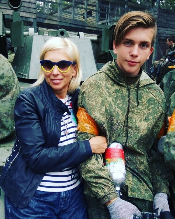 Григорий окончил кадетское училище
