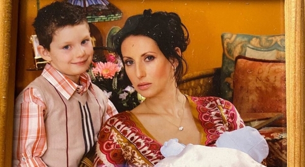 Алика Смехова с детьми