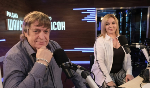 В личной жизни Геннадия Селезнева все прекрасно у него есть ребенок и любимая жена