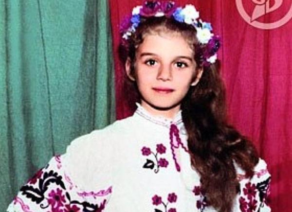 Анна Седокова в детстве