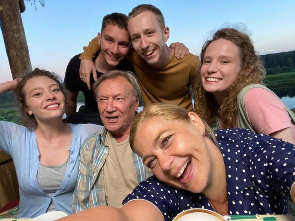 Лиза в кругу семьи