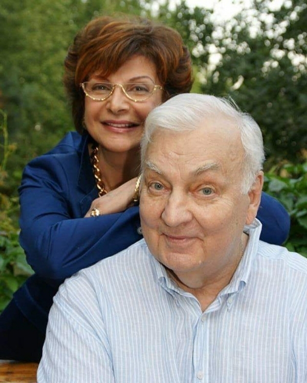 Любимый муж Роксаны Бабаян