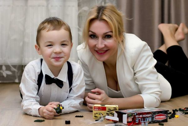 Актриса со своим единственным долгожданным ребенком