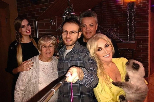 Таисия Повалий с семьей