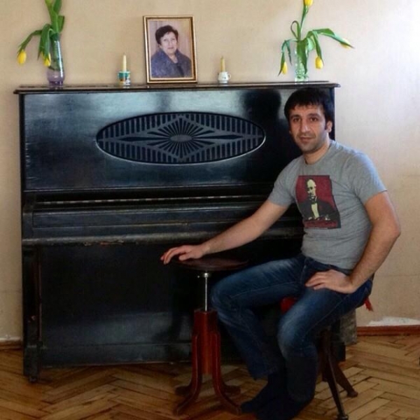 Ваче в доме детства