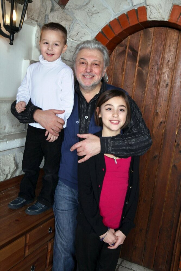 Внуки Вячеслава Добрынина